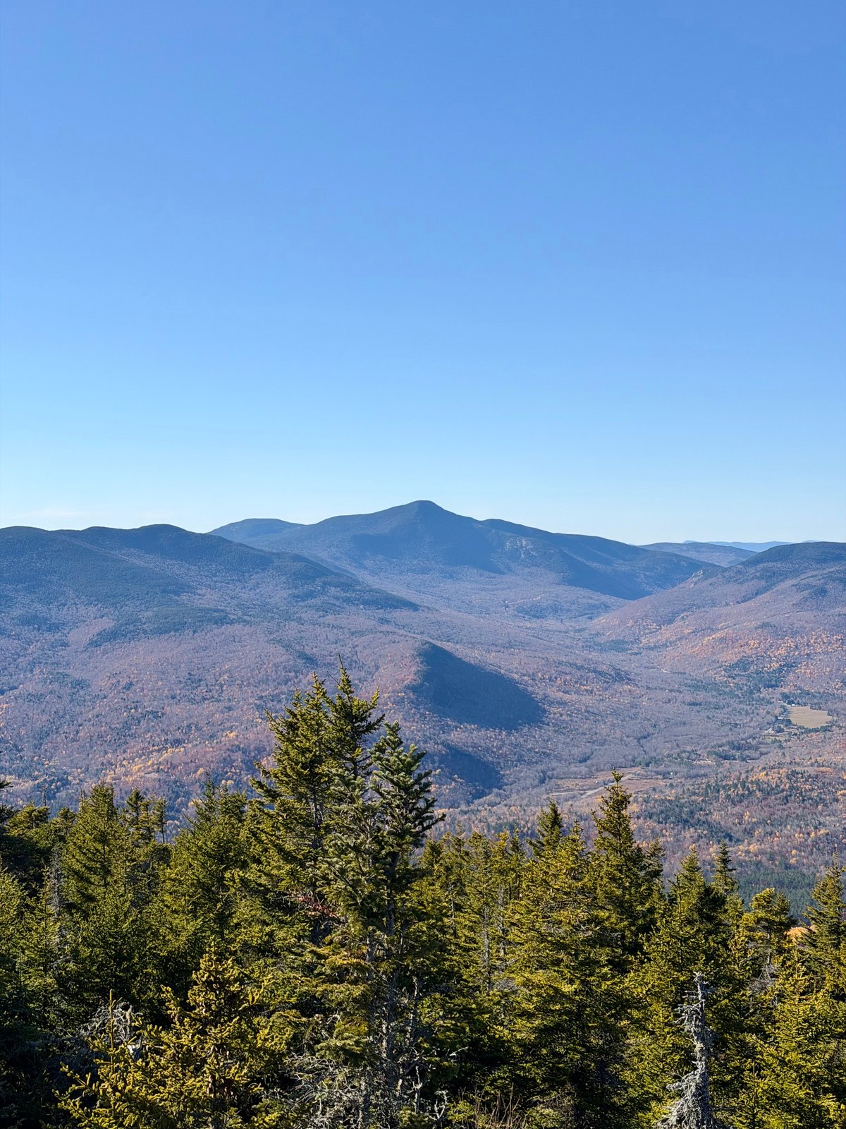 Scenery along Puzzle Mountain via Grafton Loop Trail